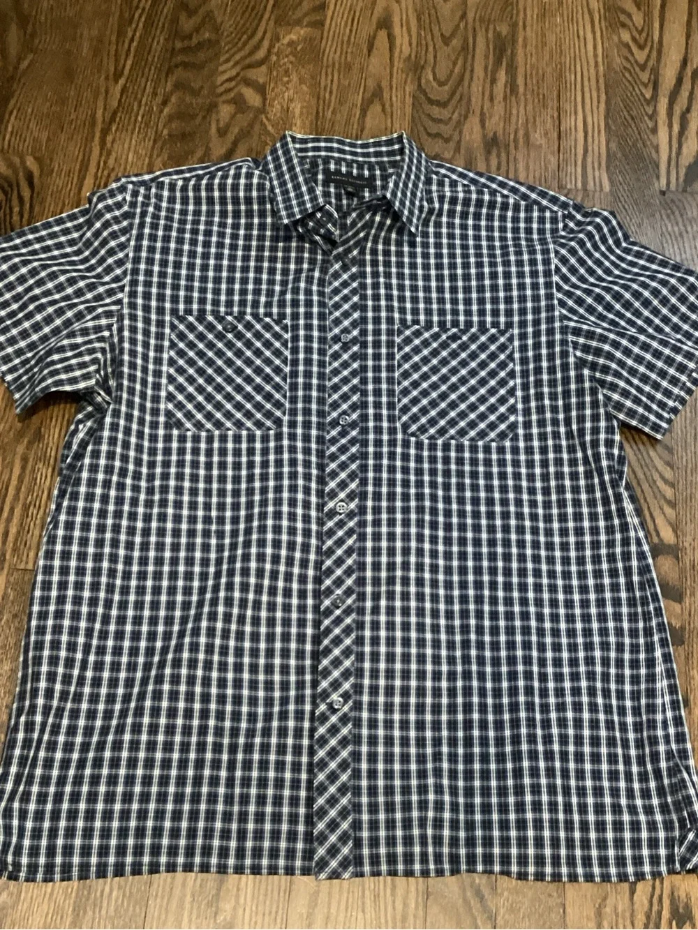 Banana Republic Men's Blue and White Plaid Short Sleeve Button-Down Shirt XL